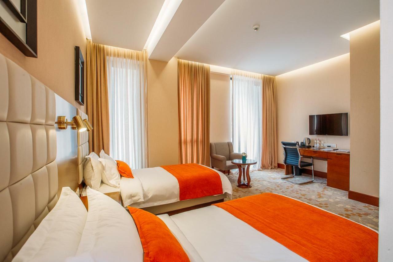 Horizont Hotel Tbilisi Exteriör bild