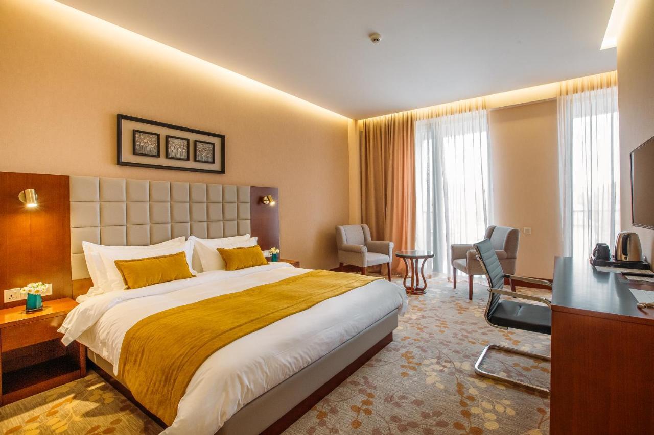 Horizont Hotel Tbilisi Exteriör bild